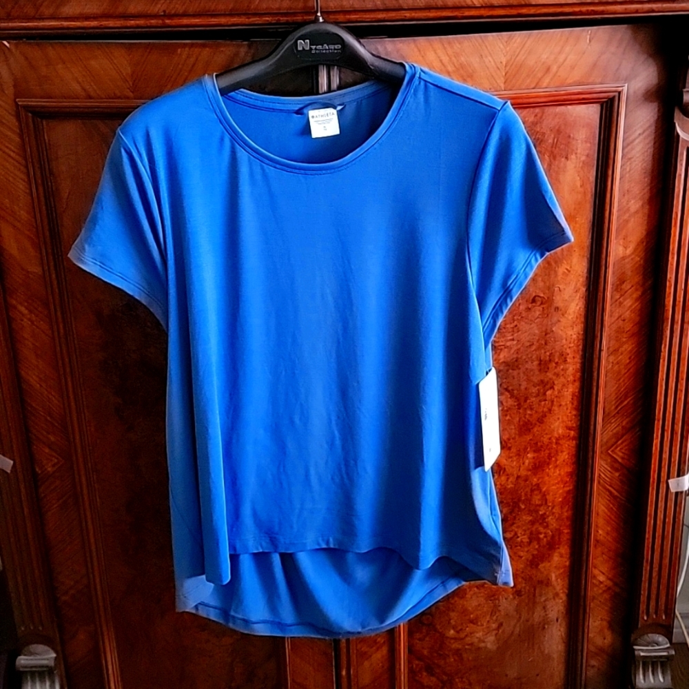 Athleta Air Out Cinch Tee